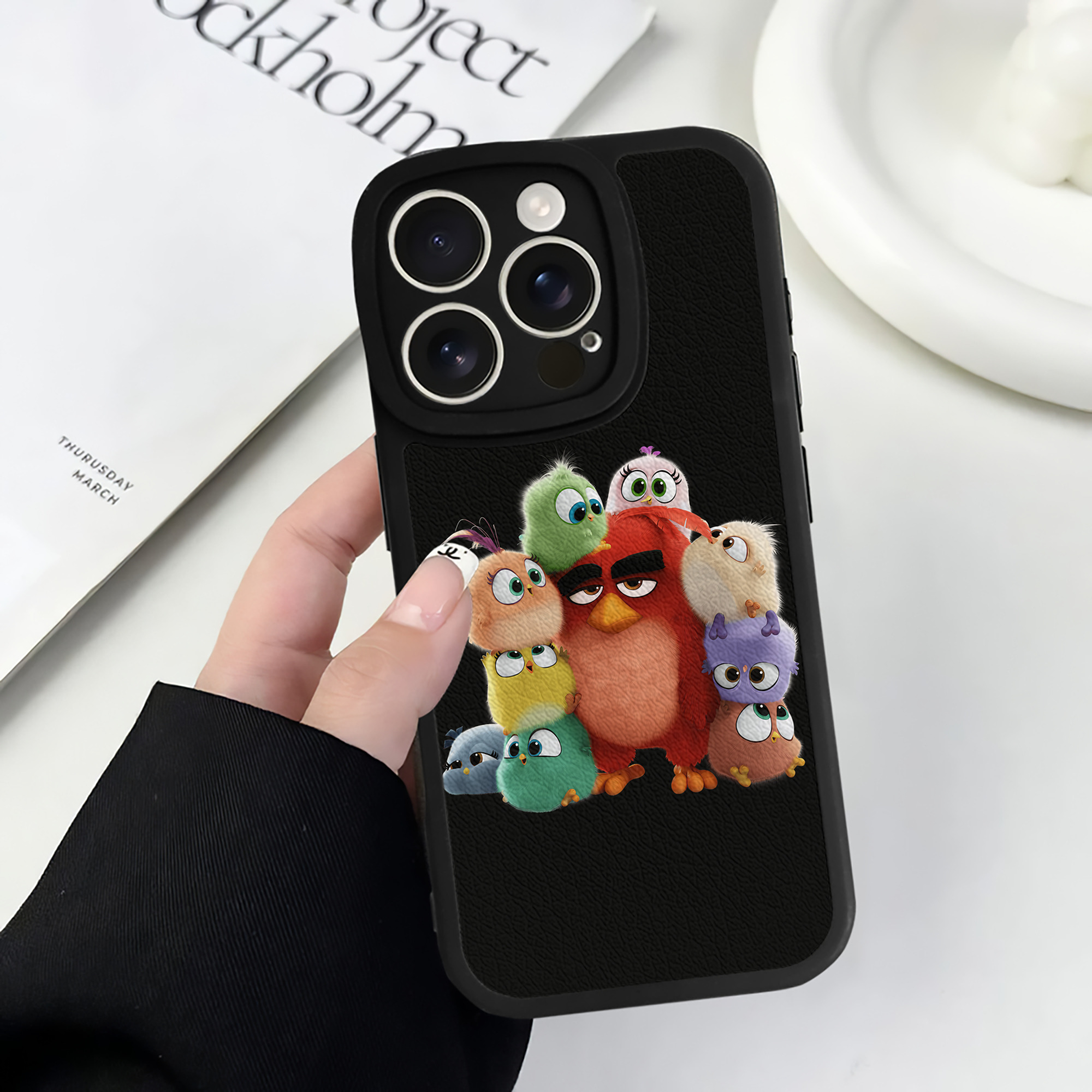 （画像用） Angry Birds アングリーバード 【iPhone 16シリーズ対応】シリコンスマホケース（レザー調） 材質：シリコン
